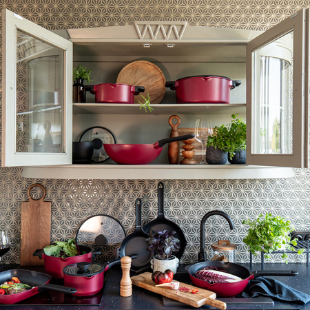 Ambition brytfanna Noel 6 l czerwona z pokrywą z aromatyzerem na gaz indukcję do piekarnika 32 cm