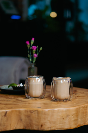 VIALLI DESIGN TULIP 2 szklanki kubki termiczne z podwójnymi ściankamido kawy herbaty piwa  250 ml 