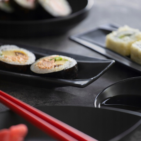 Ambition półmisek porcelanowy Salsa wąski długi talerz czarny kształt fali do serów wędlin przekąsek sushi 26 x 7 cm