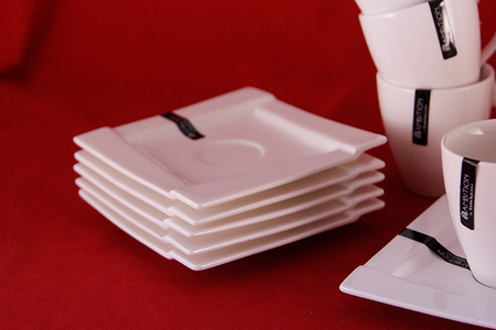 Ambition porcelana Kubiko biała serwis do kawy herbaty nowoczesny kwadratowy zestaw 17 elementów dla 6 osób