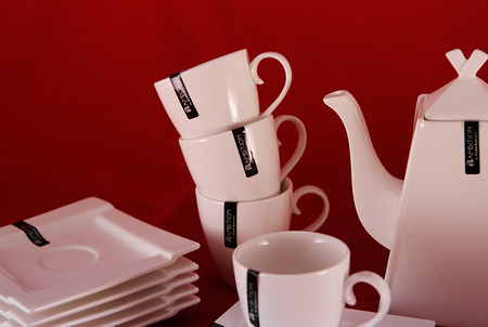 Ambition porcelana Kubiko biała serwis do kawy herbaty nowoczesny kwadratowy zestaw 17 elementów dla 6 osób