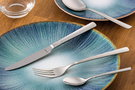 Sztućce Amefa Dakota 3 sztućce nóż łyżka widelec zestaw dla 1 osoby obiadowe nowoczesne komplet bez niklu 18/0